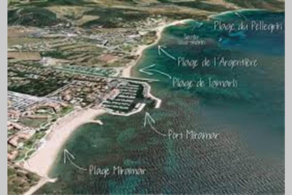 studio climatisé proche port et plages La Londe-les-Maures Esterno foto